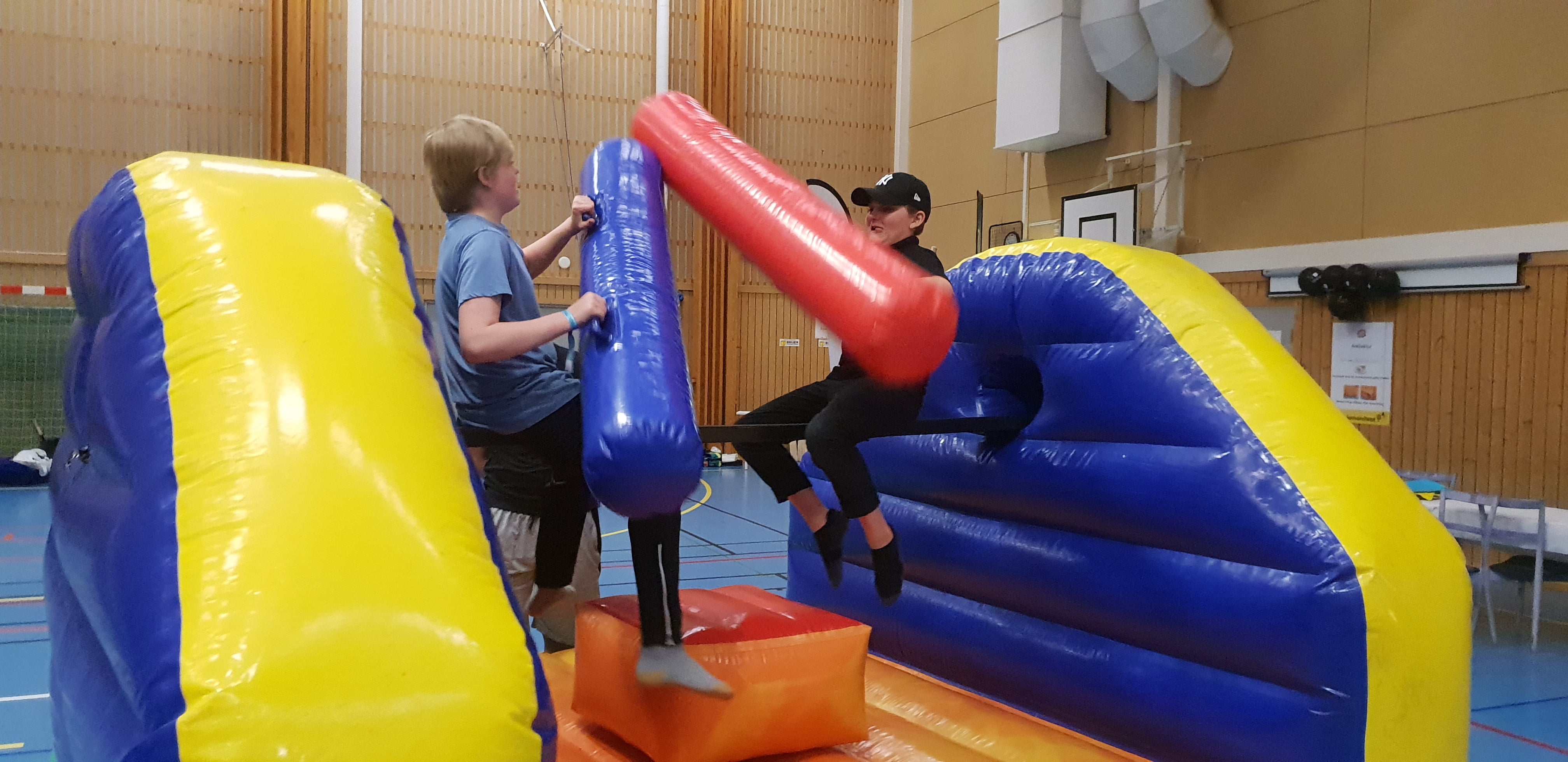 Lovaktiviteter inomhus - Idrottshall
